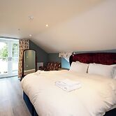Altskeith Country House on Loch Ard