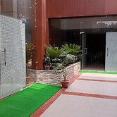 Hotel The Golden Sunrise