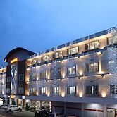 Kgees- HillTown Hotel