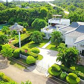 Mais oui Tennis and Spa Villa