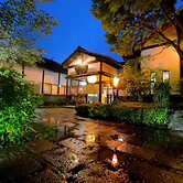 Sakura Sakura Hot Springs