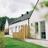 Mälarhusen Semesterby Österlen - Stugor & Gårdssviter