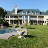 Cedar Spring Inn & Spa