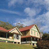 Yarrangobilly Caves House