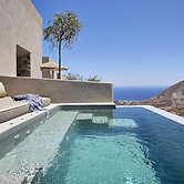 Aeon Suites - Adults Only