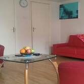 Clean & Modern 1 Bedroom Apartment