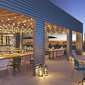 Crossroads Hotel