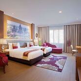 Ramada Suites by Wyndham Solo