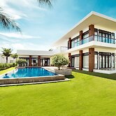 Saint Simeon Resort & Spa