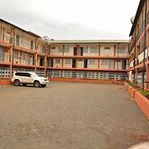 Racecourse Inn Hotel