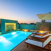 Perla Villas with Heated Pool