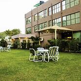 Hotel Country Inn