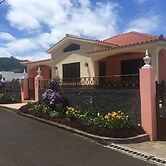 Pereiras House - Mountain & Sea