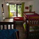 Bungalow-Cabañas en Albergue Valle Do Seo