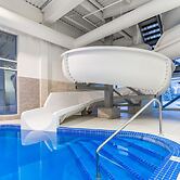 Canmore Inn & Suites