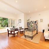 Wonderful Family Home H406