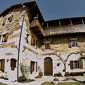4lander House Balins