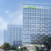 Holiday Inn Express Qingdao West Coast by IHG