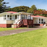Waitangi Beach Bach 30B