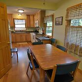 Thirty Point Lodge 3 Bedroom Hotel Room by Redawning