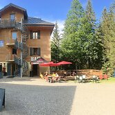 1861 Châtel Hostel