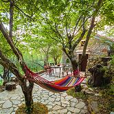 Escape in the Forest, Cosy Chalet with Home Cinema