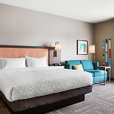 Hampton Inn & Suites Chicago Waukegan