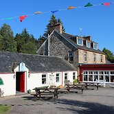 Invershin Hotel Bunkhouse & Bar