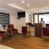 Country Inn Premier Pacific Mall Road Mussoorie