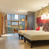 ibis Luoyang Baolong Square Hotel