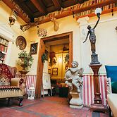 Divná Pani Luxury Gallery Rooms