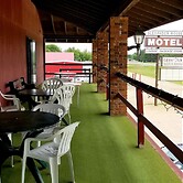 Alexander House Motel