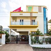 OYO 15701 River View Residency