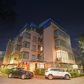 Townhouse 727 Hotel The Platinum