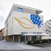 Hotel & Cafe Rubus
