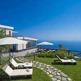 Villa Paradise Resort