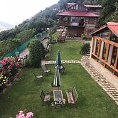 Himalayan Kothi Kais