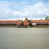 Lakeside International Hotel