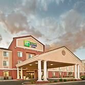 Holiday Inn Express & Suites Willcox by IHG