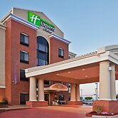 Holiday Inn Express & Suites Yukon by IHG