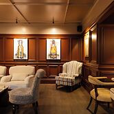 The Harbourview Hotel