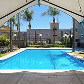 Hotel & Suites Aliana