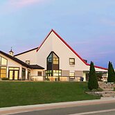 Days Inn by Wyndham Kingston