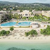 Iberostar Waves Rose Hall Beach - All Inclusive