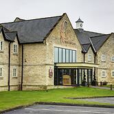 Best Western Plus Pastures Hotel