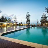 Beach House Seaside Resort Coolangatta