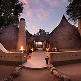 Hoyo Hoyo Safari Lodge