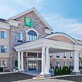 Holiday Inn Express & Suites Warminster - Horsham by IHG