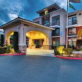 Holiday Inn Express & Suites, Lake Elsinore by IHG