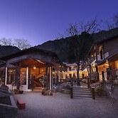 The Earl's Court, Nainital